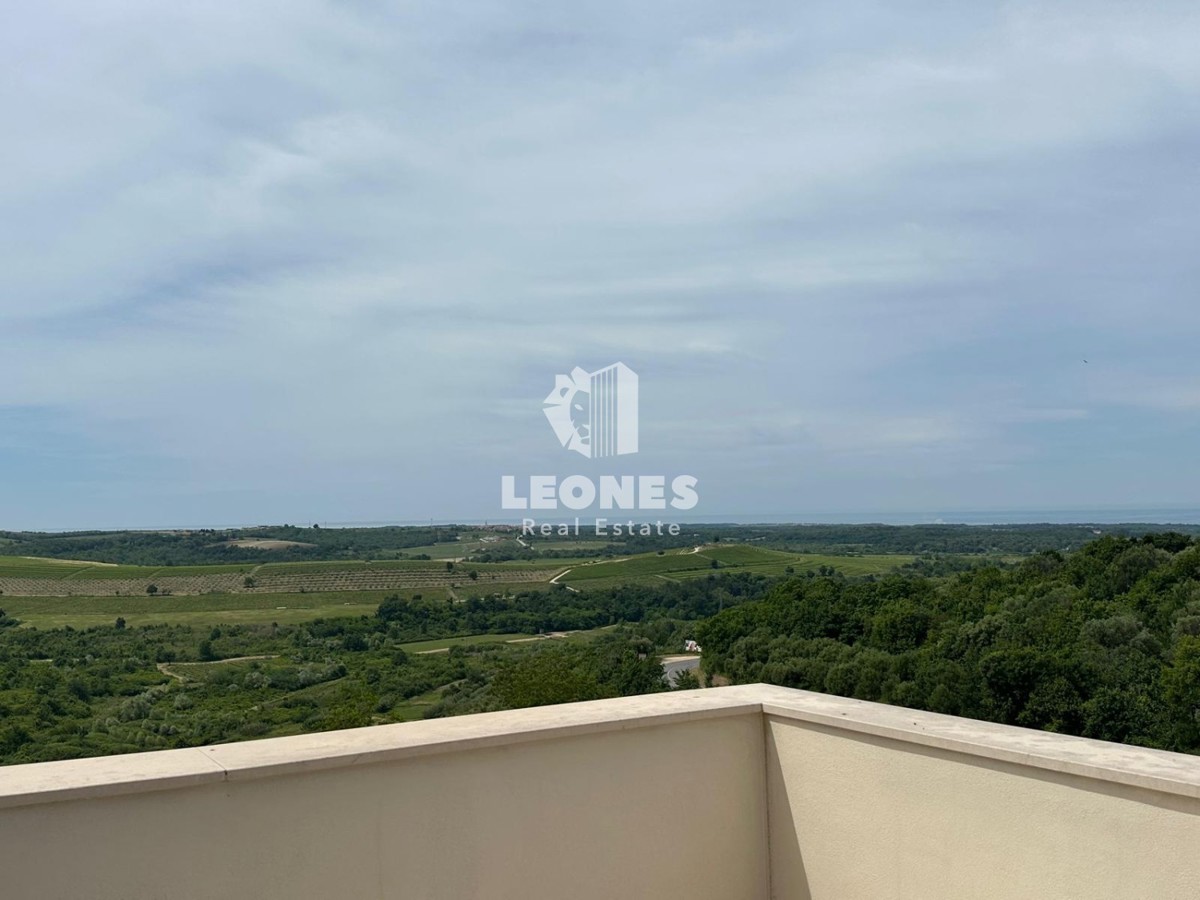 Una casa rustica unica con una splendida vista sul mare a Buie