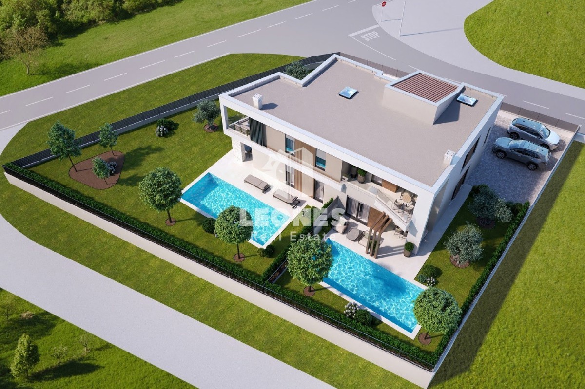 Moderna casa bifamiliare con piscina nelle vicinanze di Umag - Umago