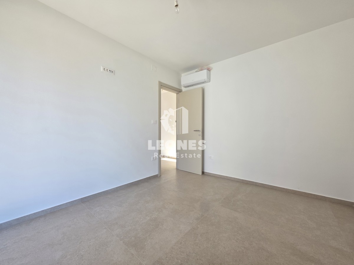 Moderno appartamento con giardino vicino a Umag - Umago