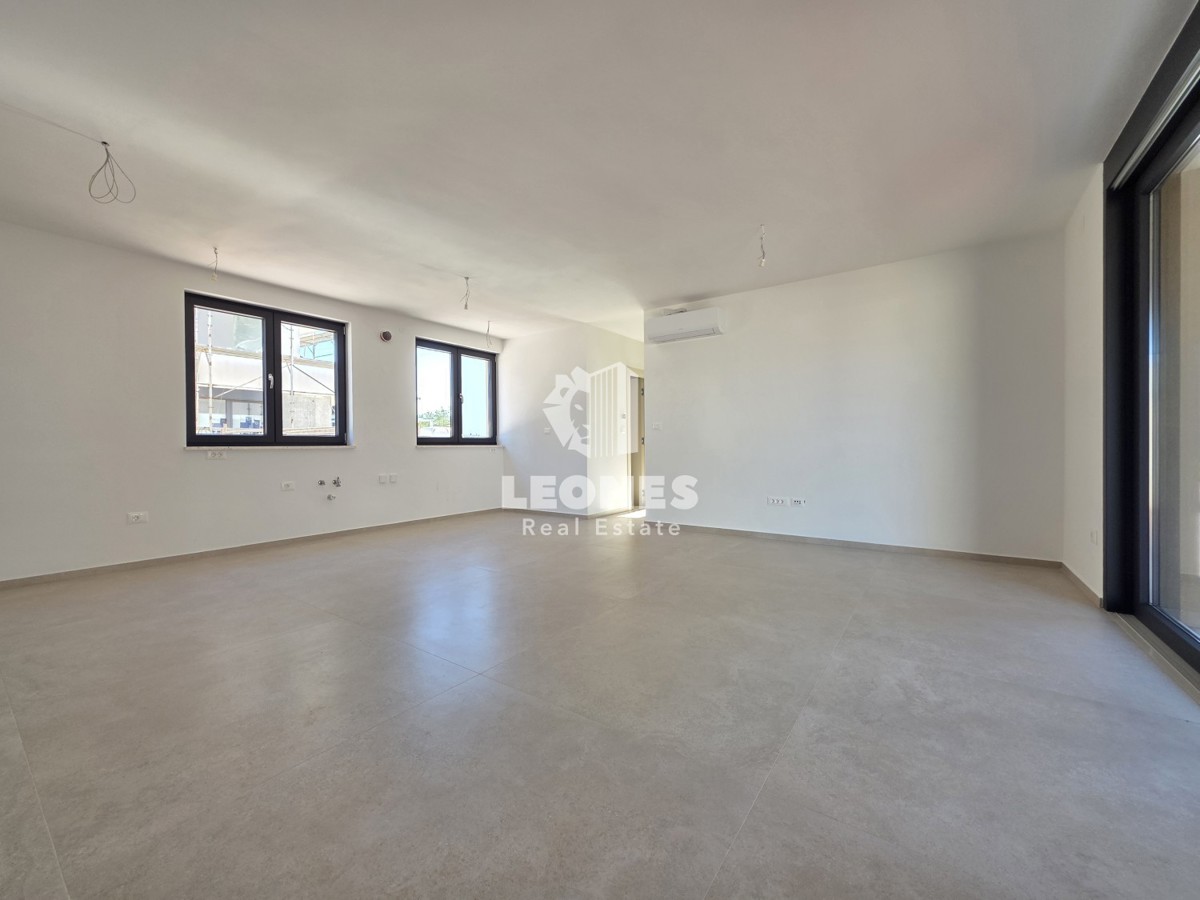 Moderno appartamento con giardino vicino a Umag - Umago