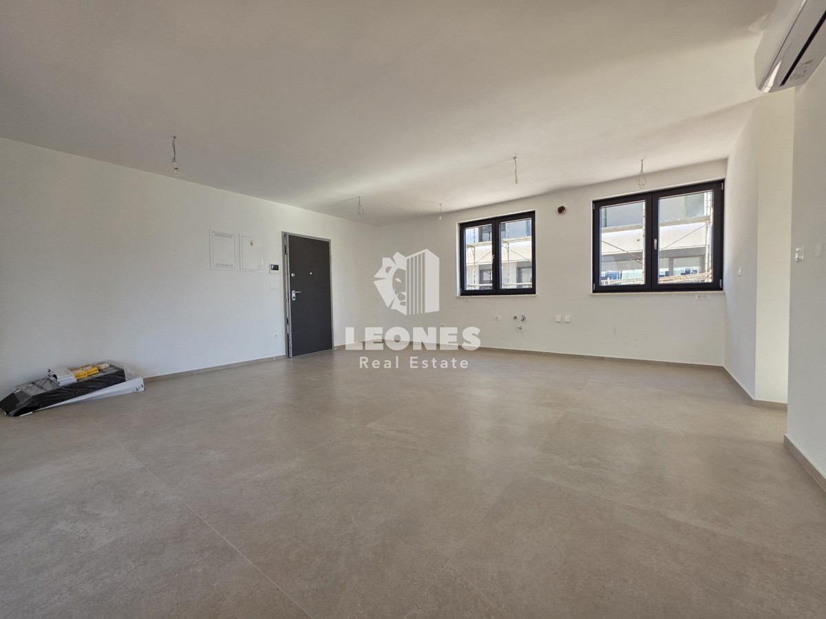 Moderno appartamento con giardino vicino a Umag - Umago