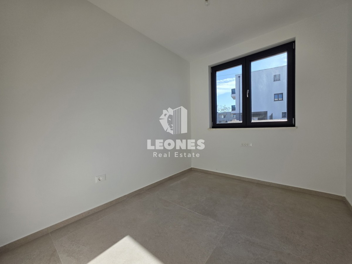 Moderno appartamento con giardino vicino a Umag - Umago