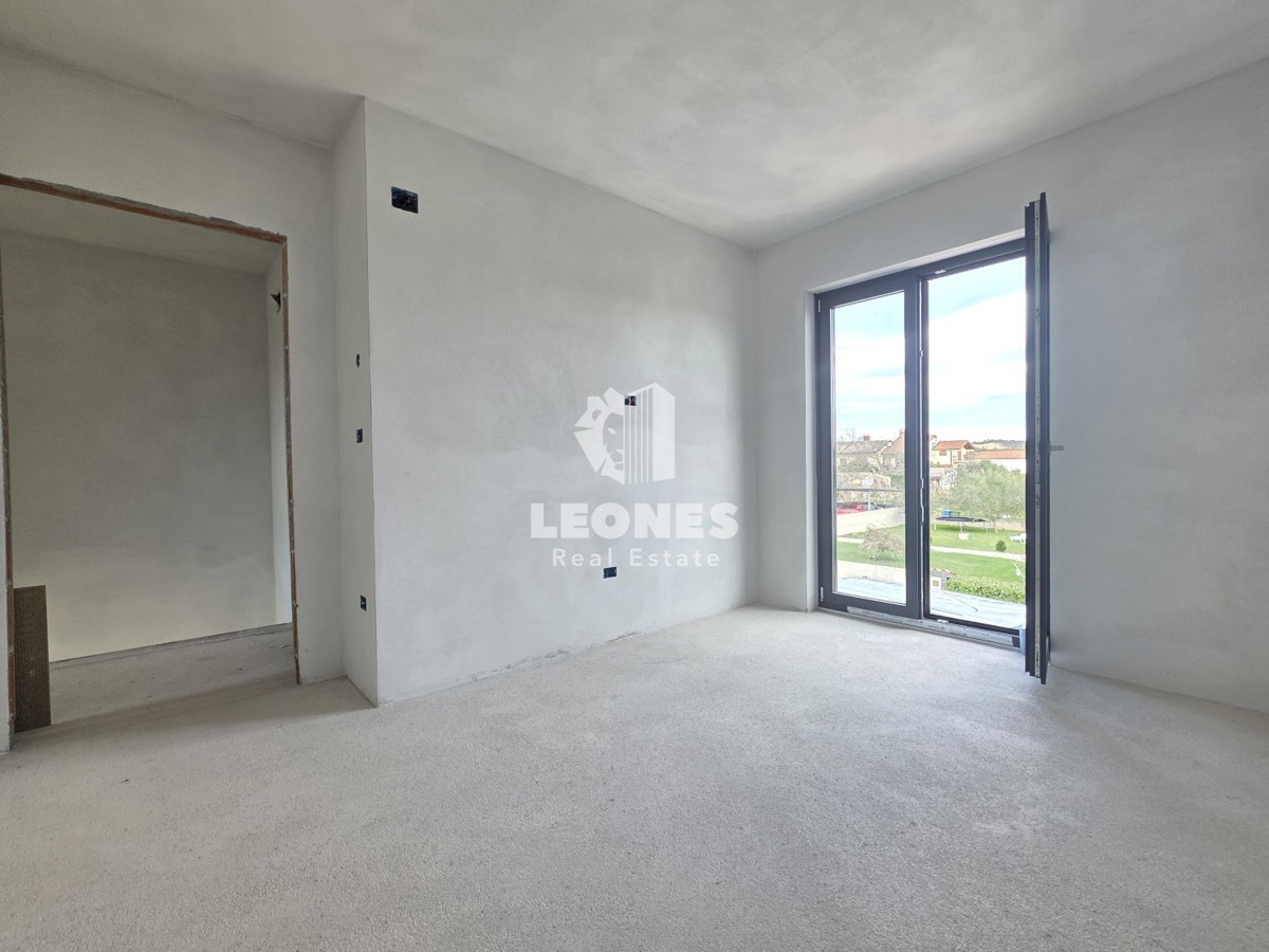 Graziosa casa bifamiliare con piscina nei dintorni di umag - Umago