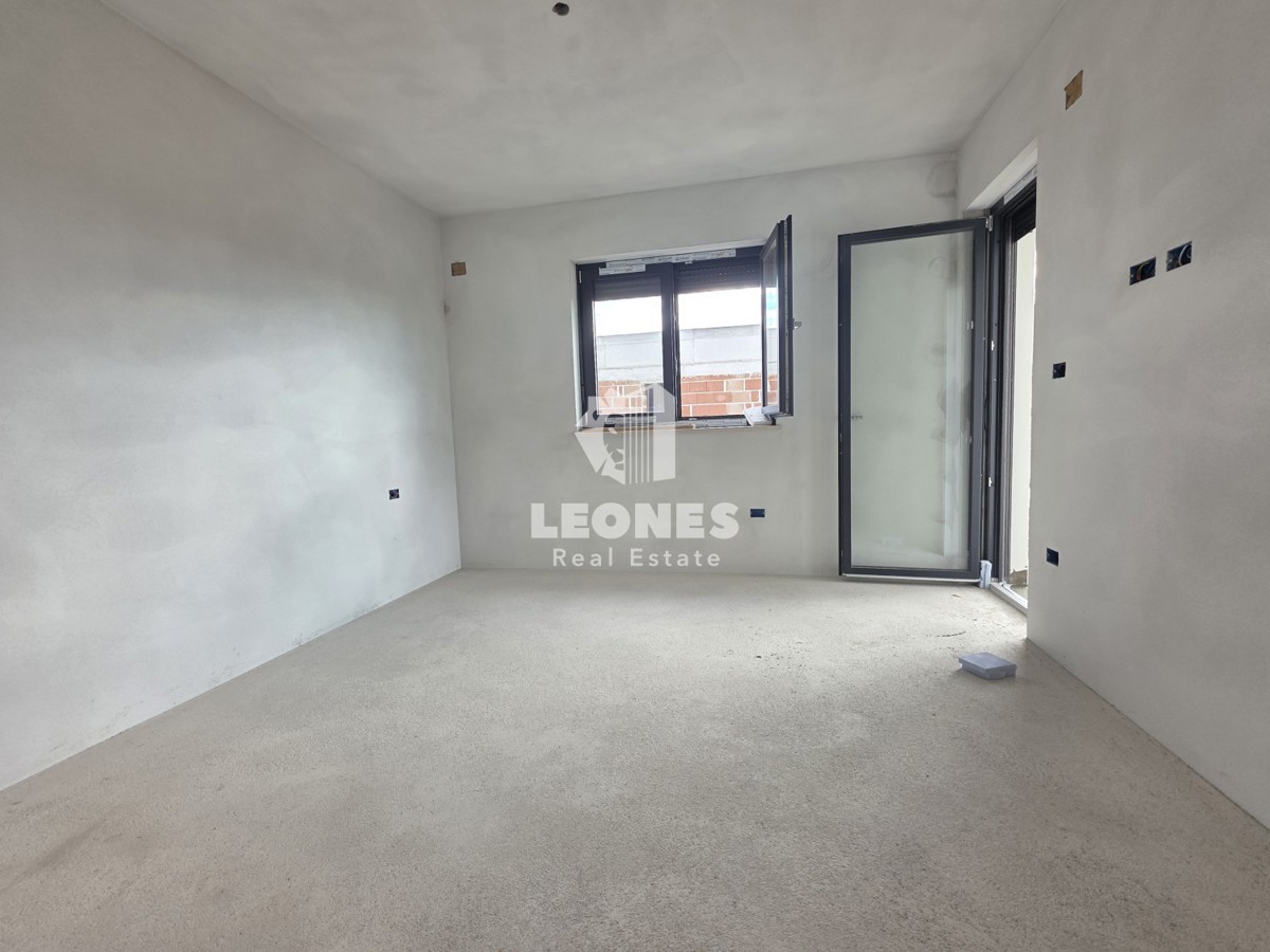 Graziosa casa bifamiliare con piscina nei dintorni di umag - Umago