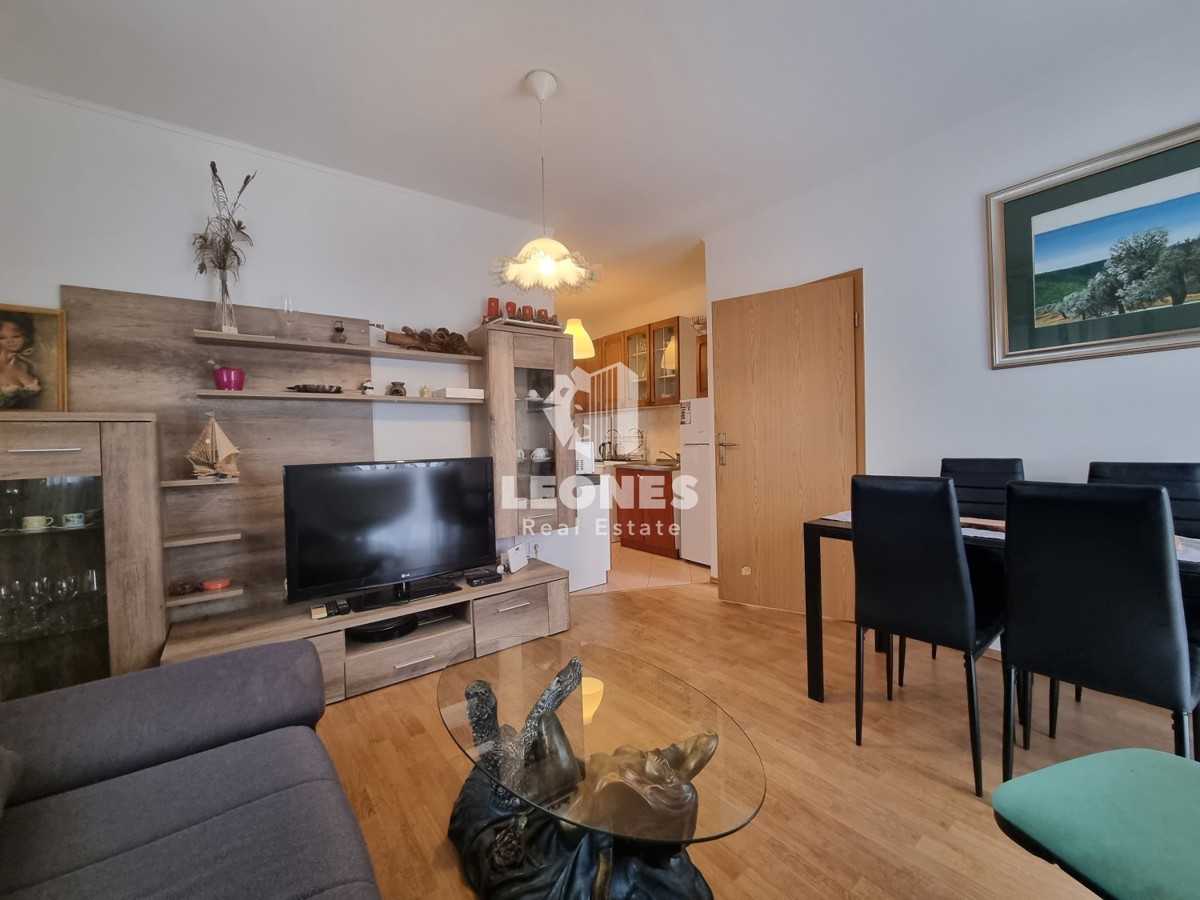 Casa con tre unità abitative vicino a Umag