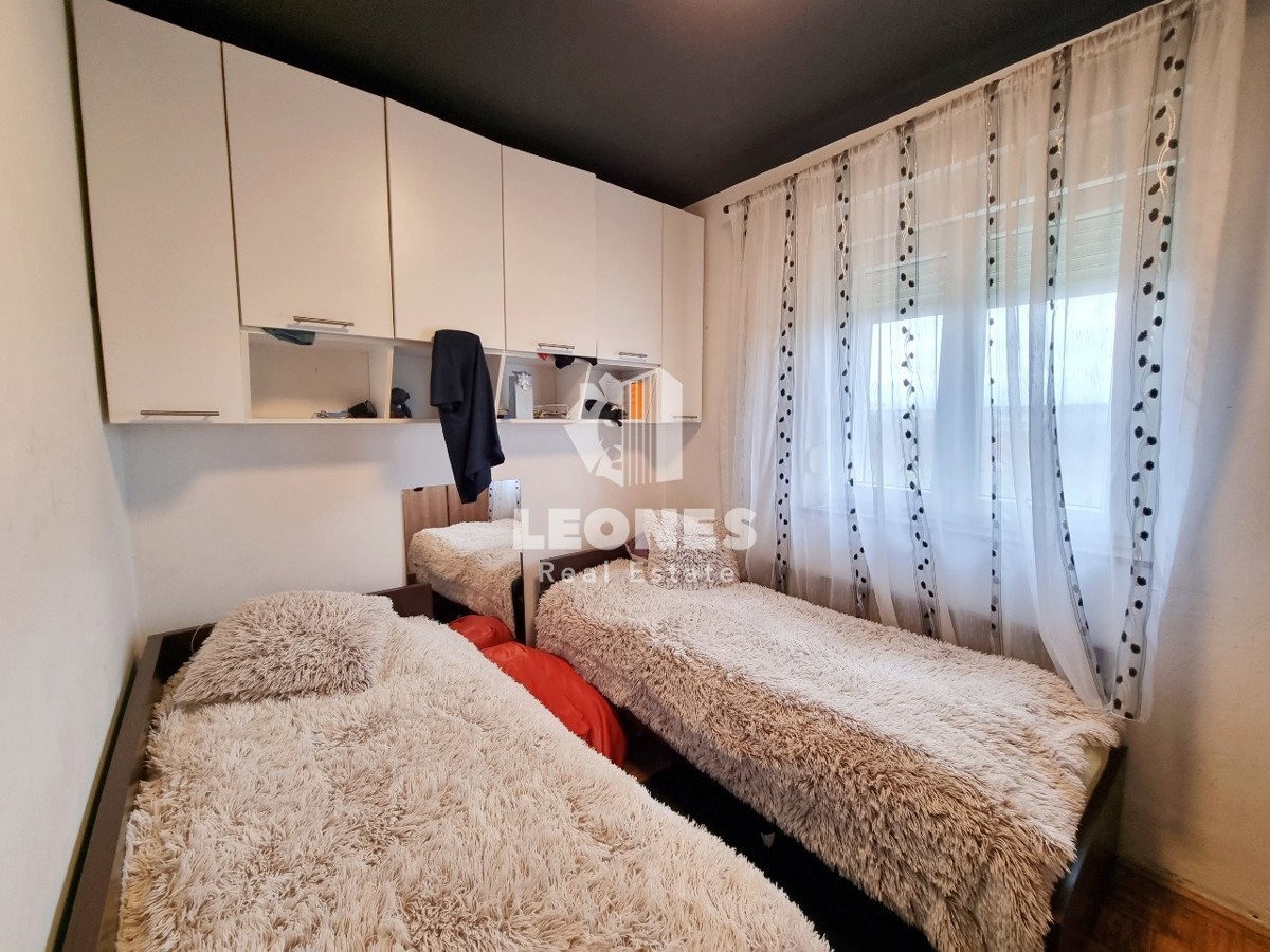 Casa con tre unità abitative vicino a Umag