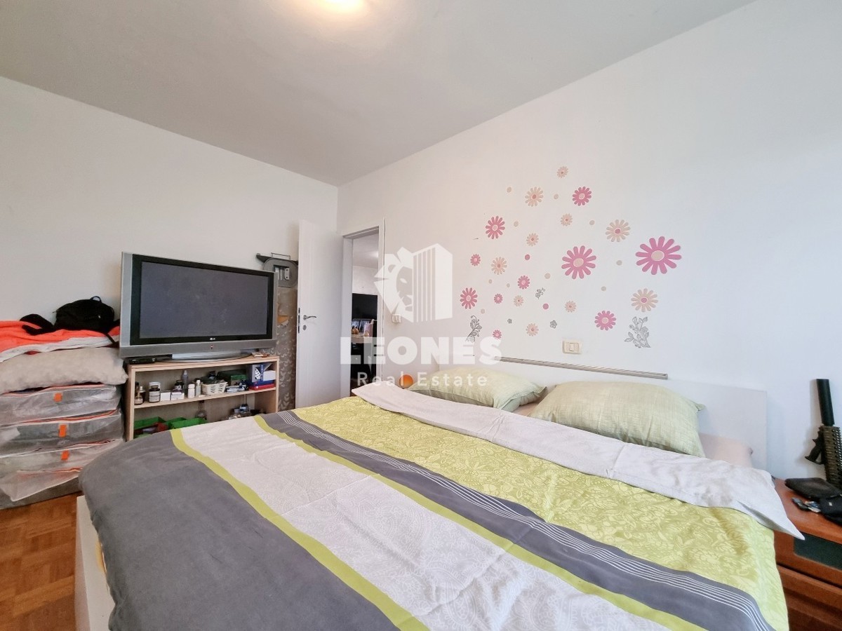 Casa con tre unità abitative vicino a Umag