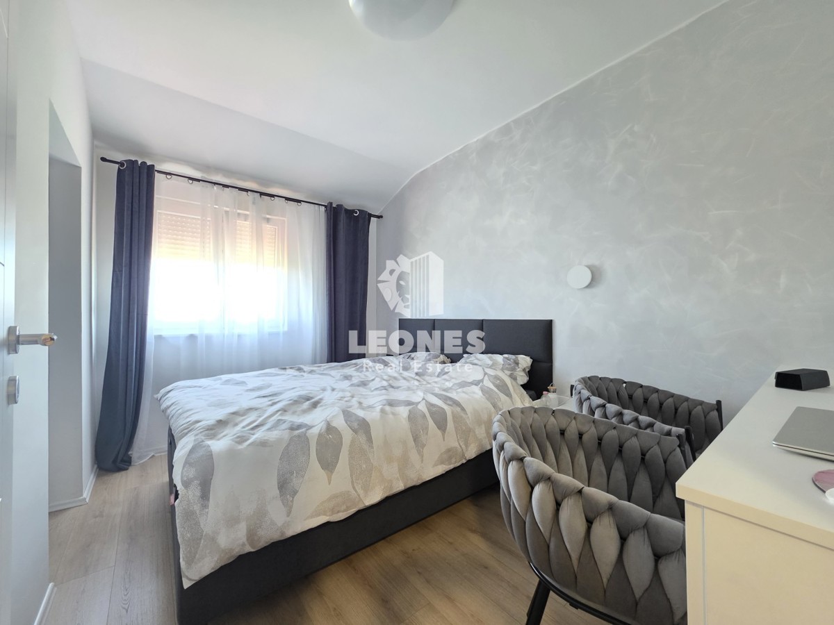 Casa con tre unità abitative vicino a Umag