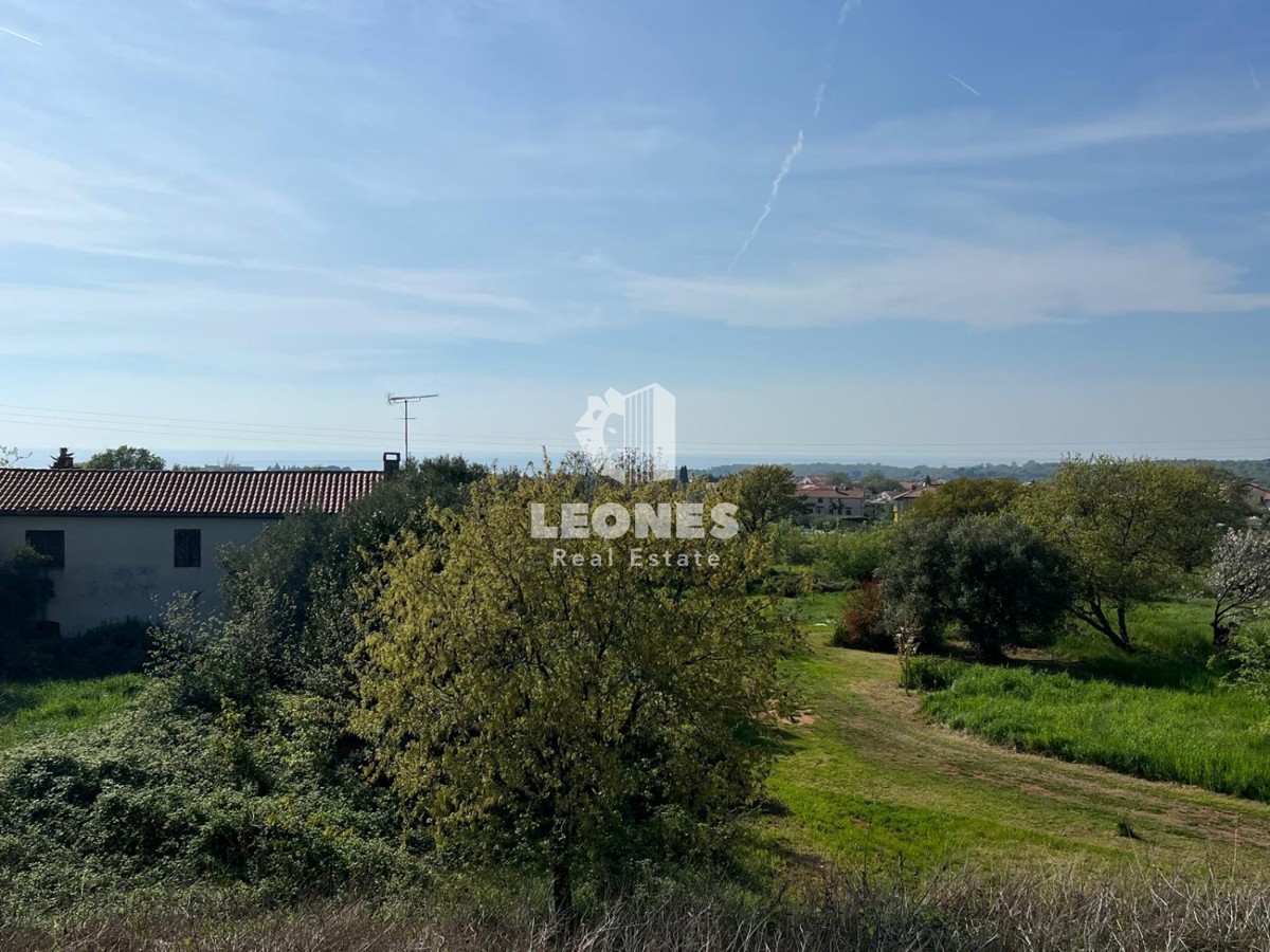 Un meraviglioso appartamento in un'ottima posizione con vista sul mare a Parenzo