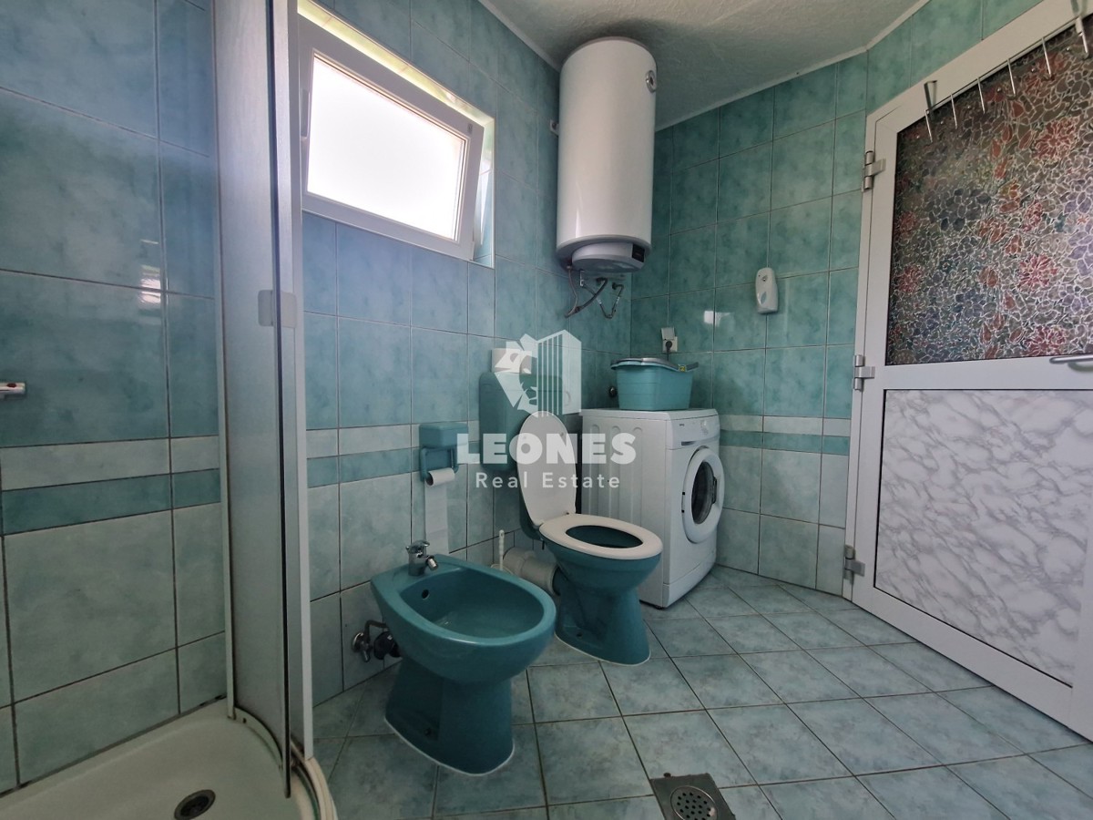 Casa con ampio giardino e una piscina ai dintorni di Buje - Buie