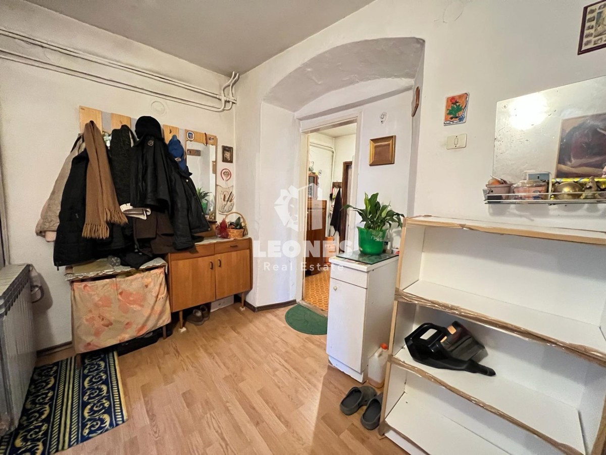 Una casa con cortile nel pieno centro di Buja