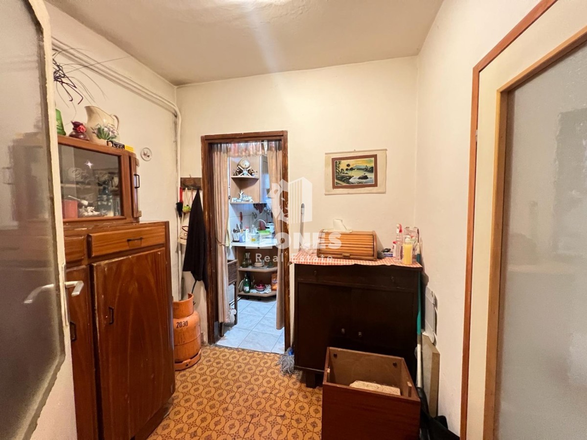 Una casa con cortile nel pieno centro di Buja