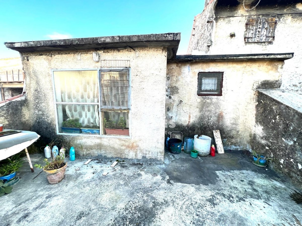 Una casa con cortile nel pieno centro di Buja