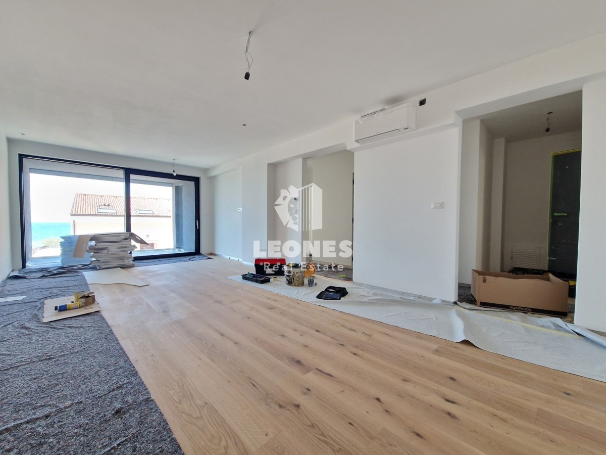 Fantastico appartamento con vista mare a Umag - Umago