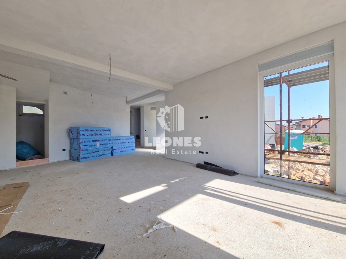 Graziosa casa bifamiliare con vista mare e piscina nei pressi di Umag - Umago