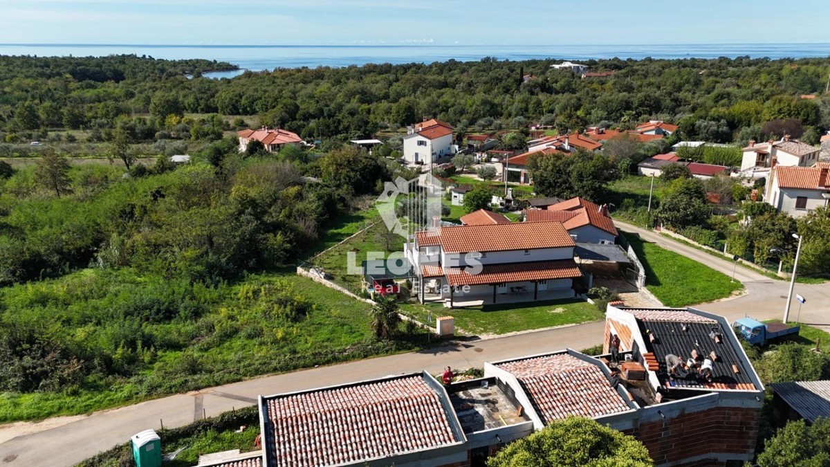 Graziosa casa bifamiliare con vista mare e piscina nei pressi di Umag - Umago