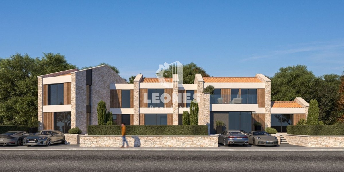 Graziosa casa bifamiliare con vista mare e piscina nei pressi di Umag - Umago