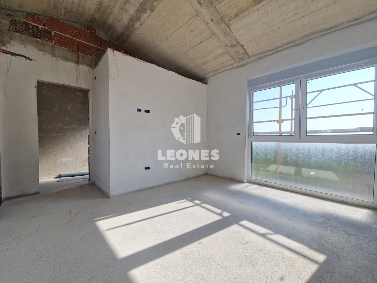 Graziosa casa bifamiliare con vista mare e piscina nei pressi di Umag - Umago