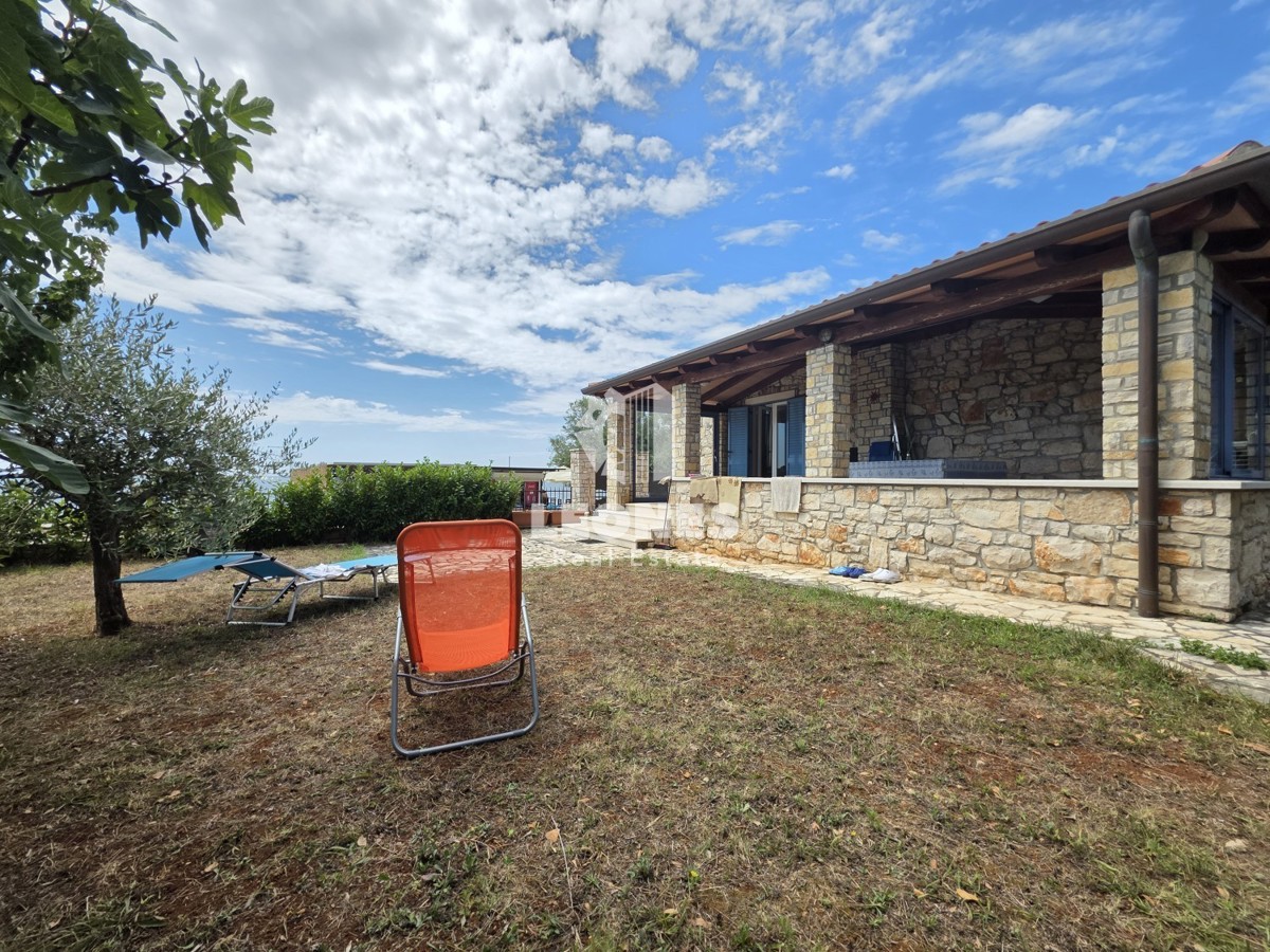Casa in pietra in prima fila al mare a Lovrečica - San Lorenzo, vicino a Umag - Umago