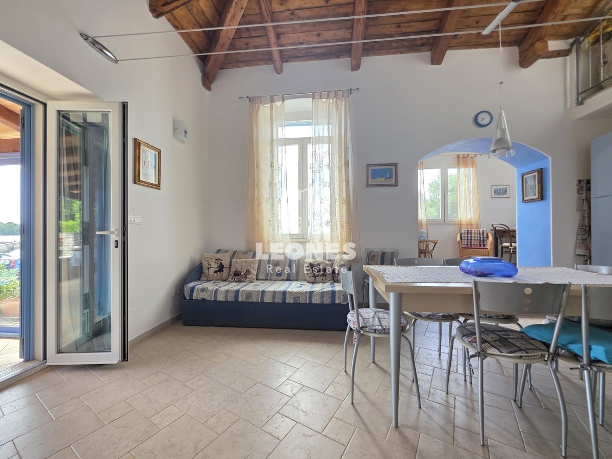 Casa in pietra in prima fila al mare a Lovrečica - San Lorenzo, vicino a Umag - Umago