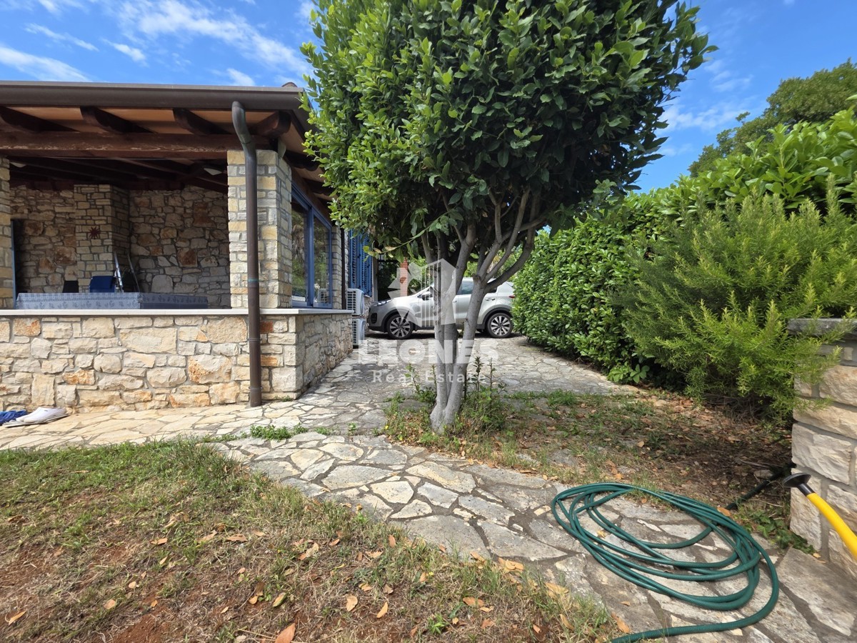 Casa in pietra in prima fila al mare a Lovrečica - San Lorenzo, vicino a Umag - Umago