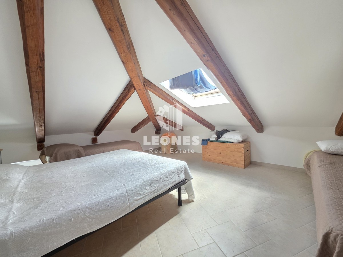Casa in pietra in prima fila al mare a Lovrečica - San Lorenzo, vicino a Umag - Umago