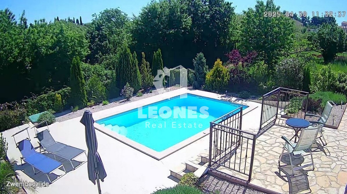 Casa bifamiliare con piscina vicino a Parenzo - Kaštelir