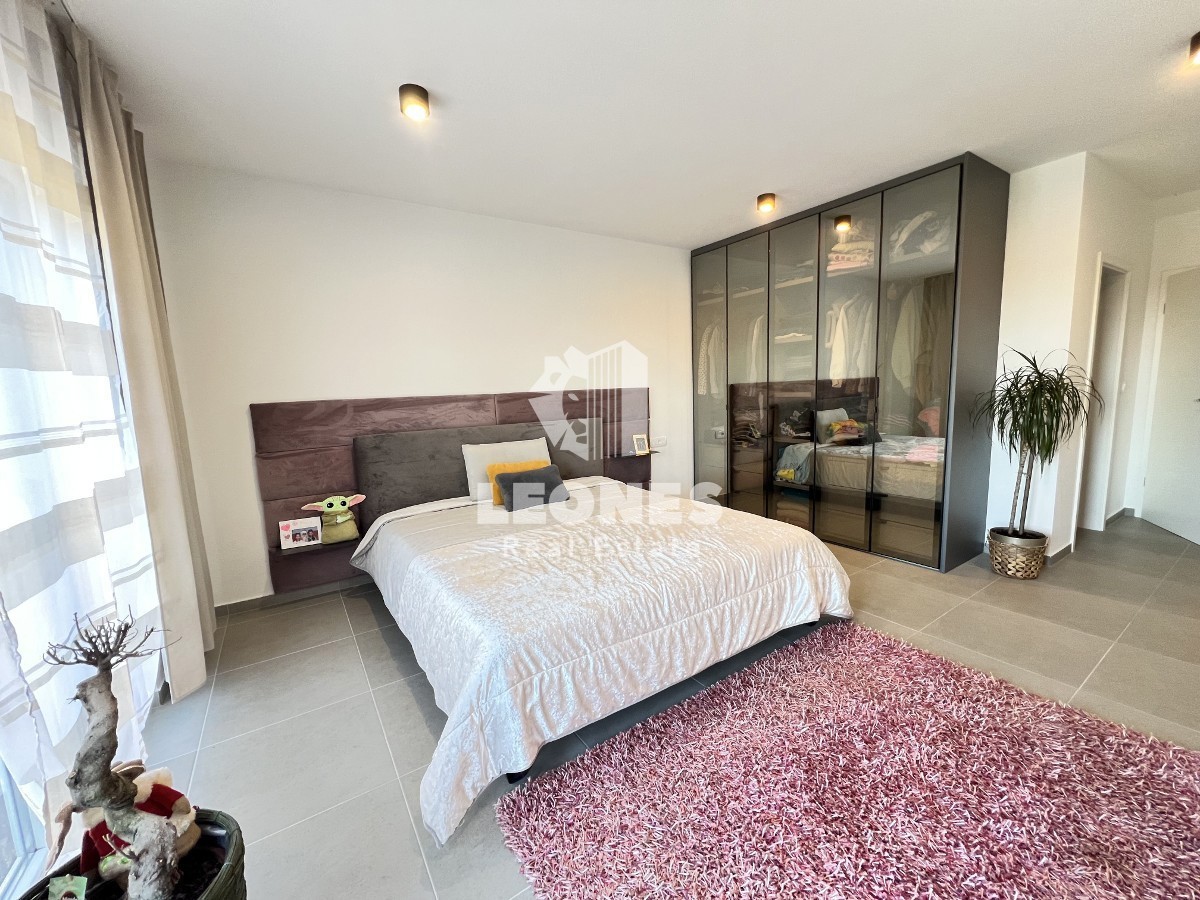 Confortevole appartamento su tre piani con giardino in posizione tranquilla a Cittanova