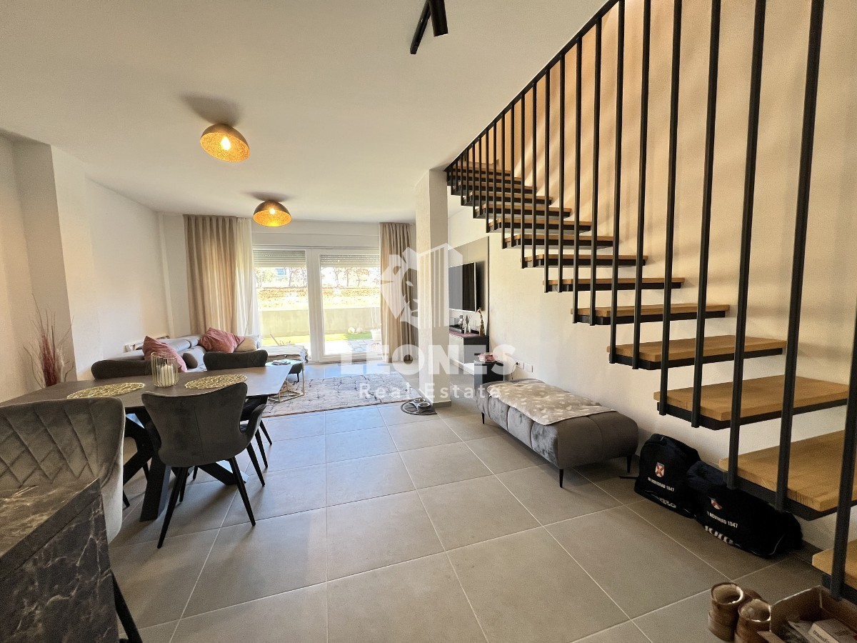 Confortevole appartamento su tre piani con giardino in posizione tranquilla a Cittanova