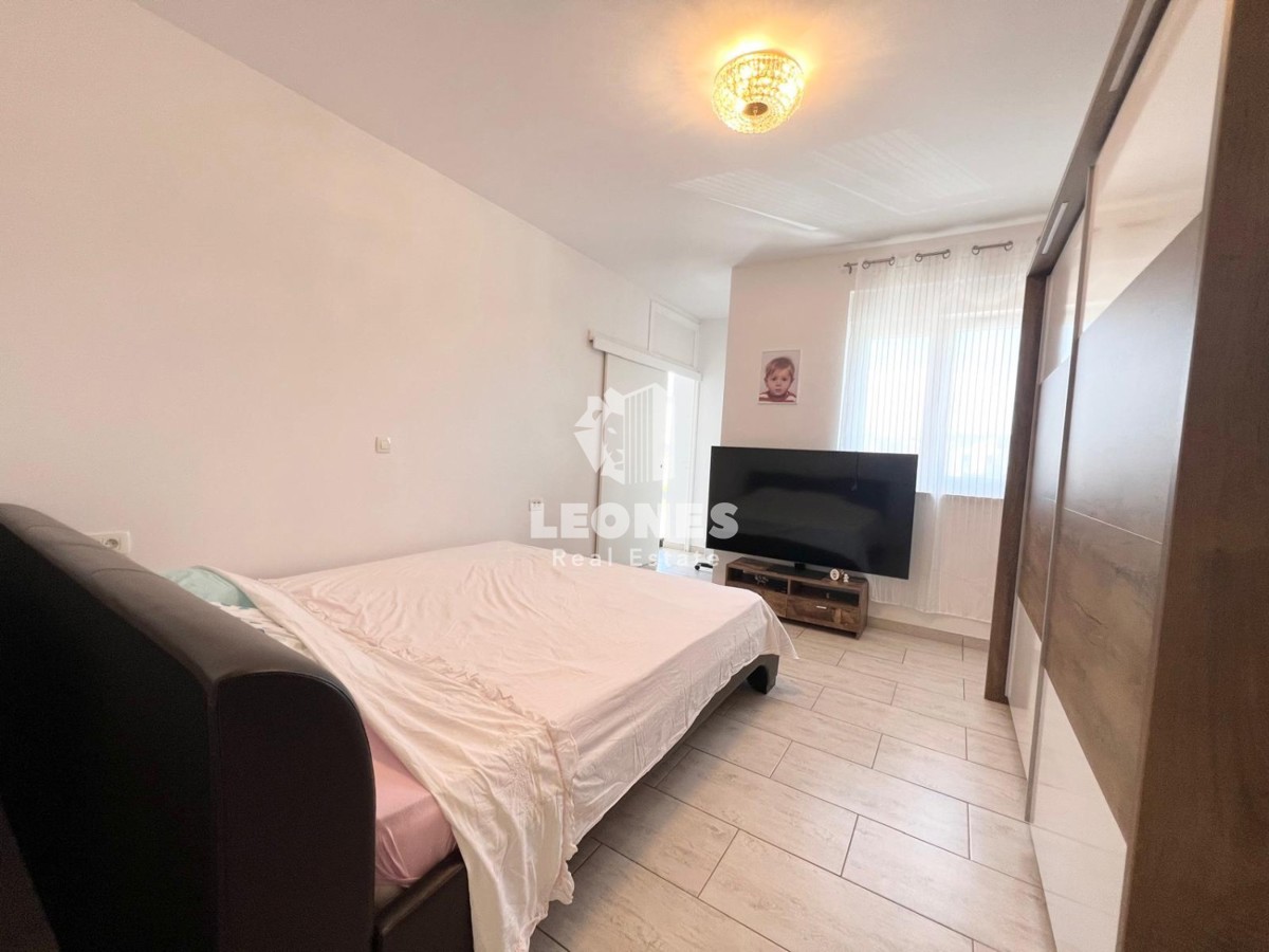 Confortevole appartamento con terrazza panoramica e vista mare a soli 500 metri dal mare a Cittanova