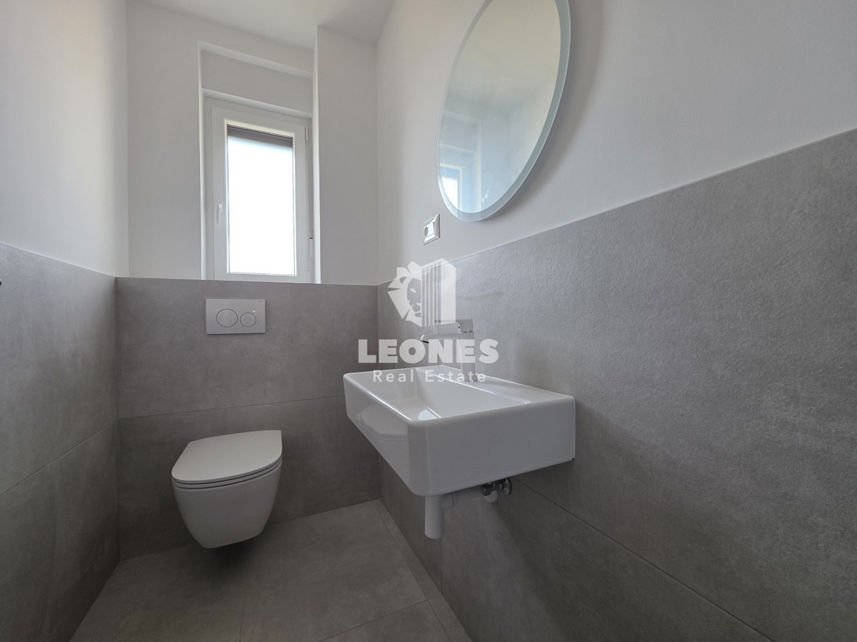 Appartamento in un edificio di nuova costruzione di qualità a Vabriga, Tar