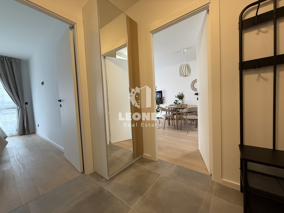 Appartamento modernamente arredato al piano terra di un edificio di nuova costruzione a Umago