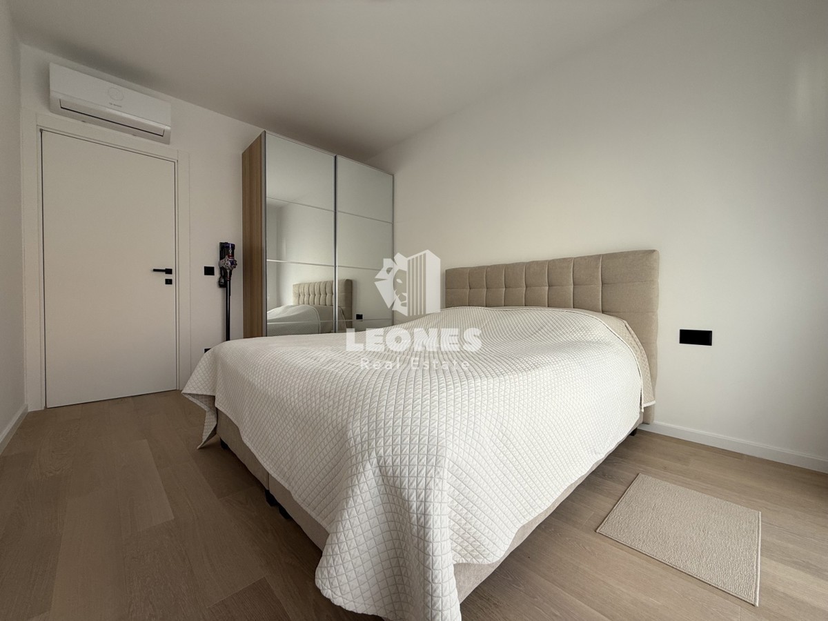 Appartamento modernamente arredato al piano terra di un edificio di nuova costruzione a Umago