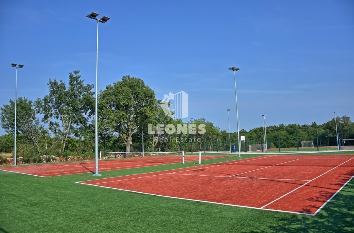 Lussuosa villa in pietra nel cuore dell'Istria - Kanfanar