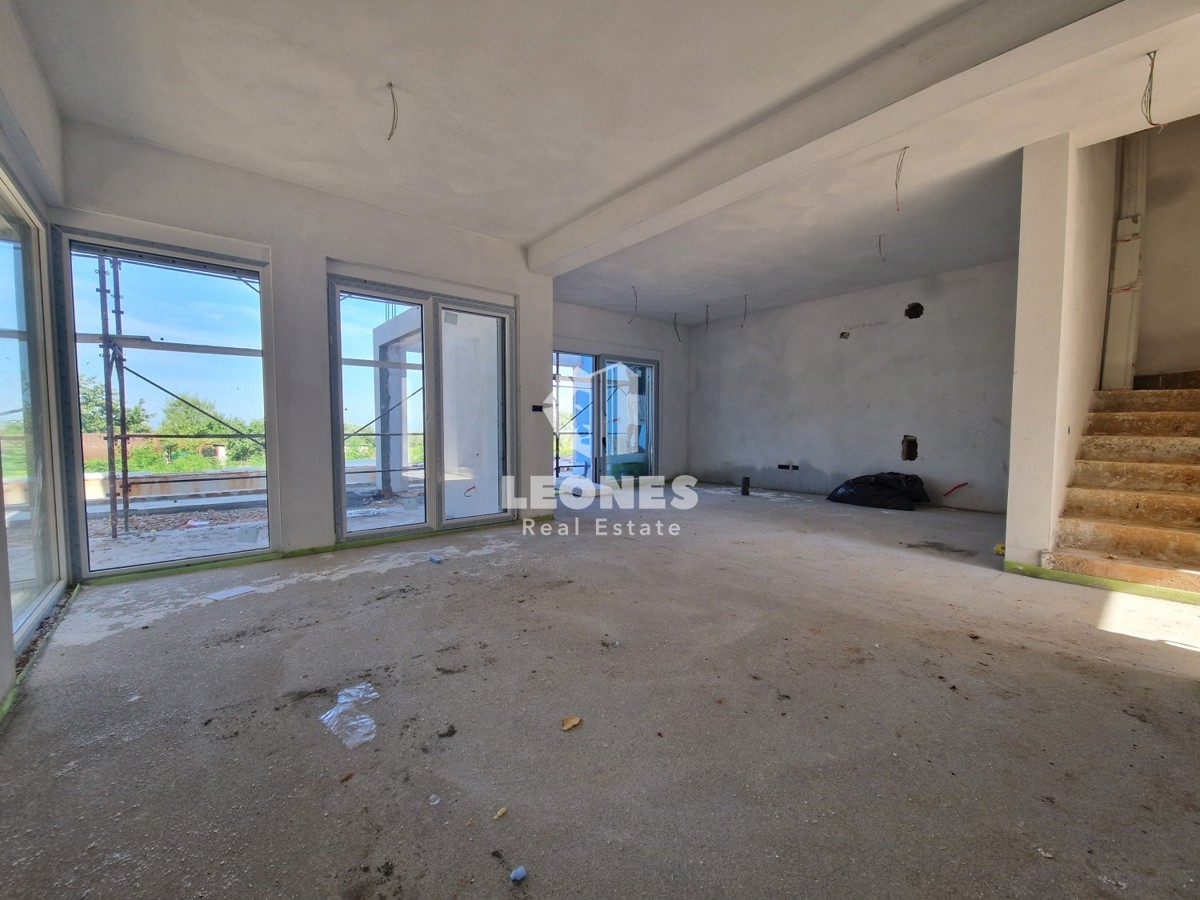 Casa bifamiliare con piscina e vista sul mare nelle vicinanze di Umag - Umago