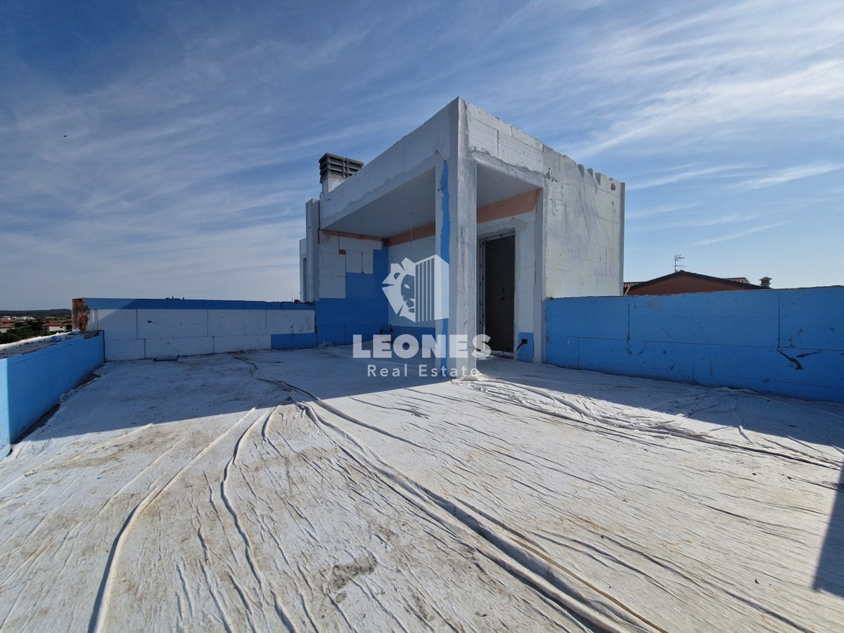 Casa bifamiliare con piscina e vista sul mare nelle vicinanze di Umag - Umago