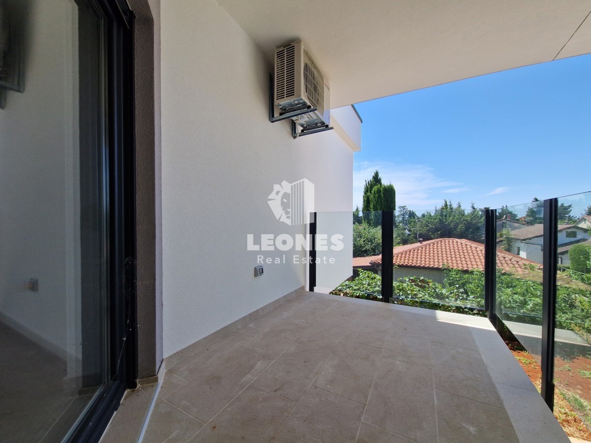Appartamento moderno con garage vicino al mare ai dintorni di Umag - Umago, Savudrija