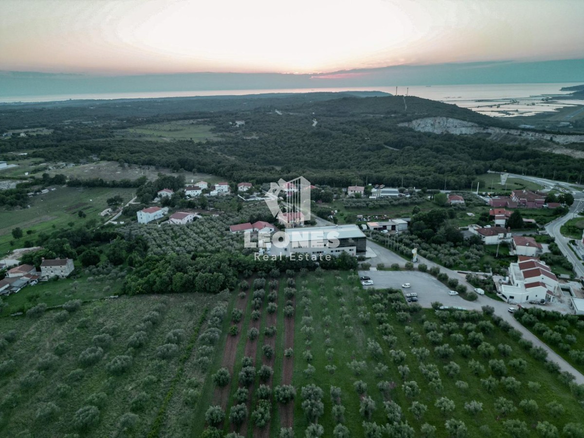 Terreno edificabile vicino a Buie