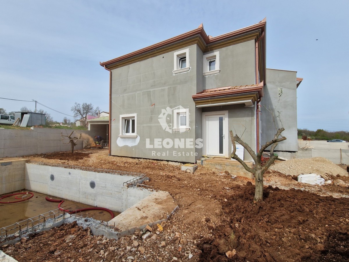 Casa bifamiliare con piscina nelle vicinanze di Momjan - Momiano