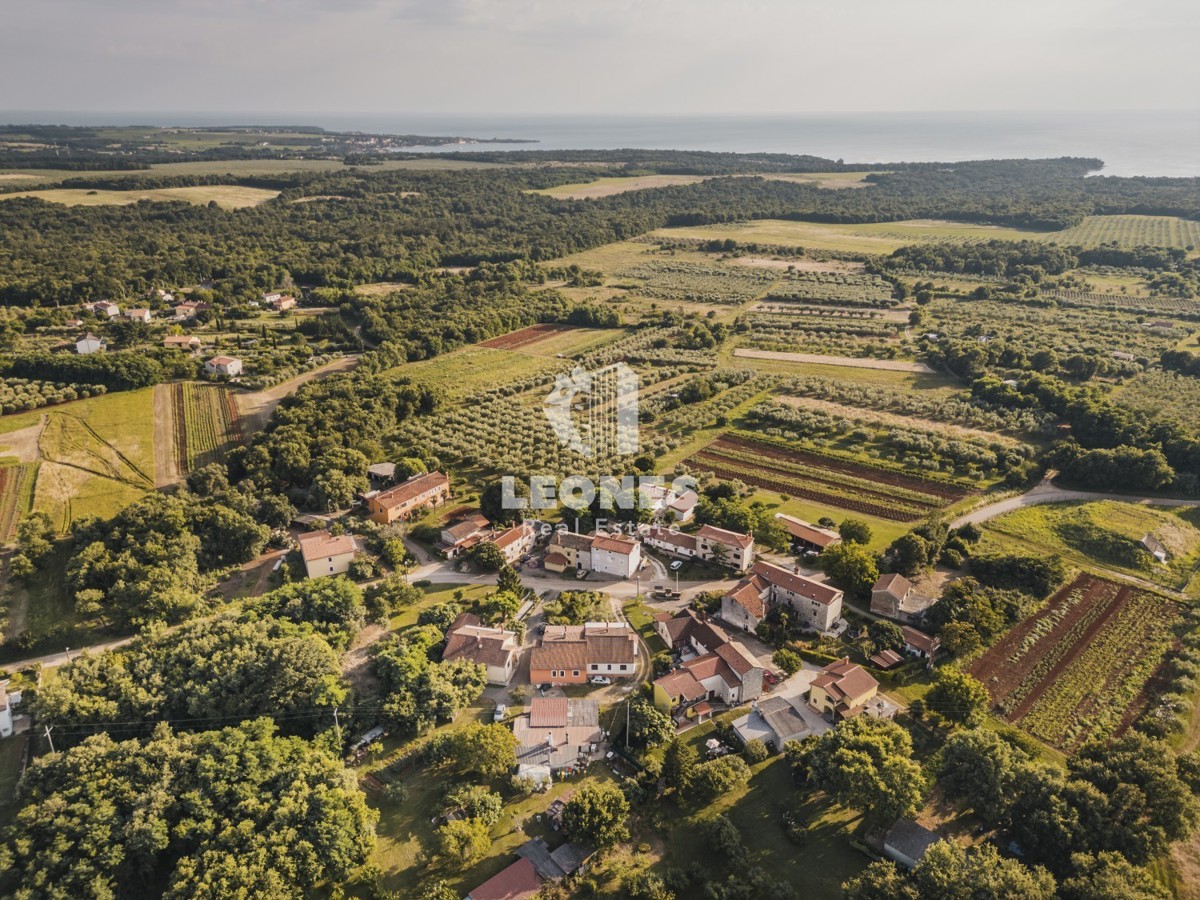 Terreno edificabile in un tranquillo paese vicino a Umag - Umago