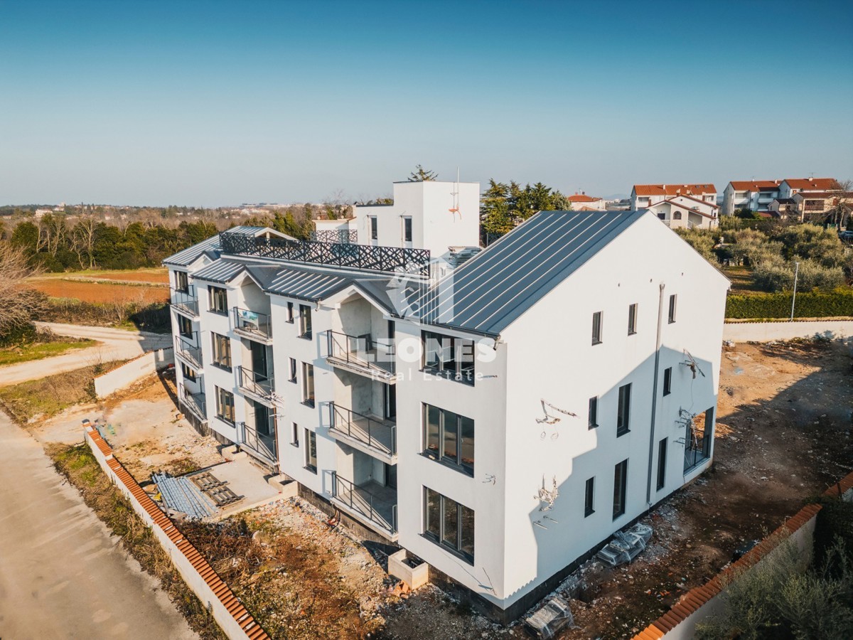 Appartamento con giardino a 300 m dal mare e dalla spiaggia a Bašania, dintorni di Umag - Umago