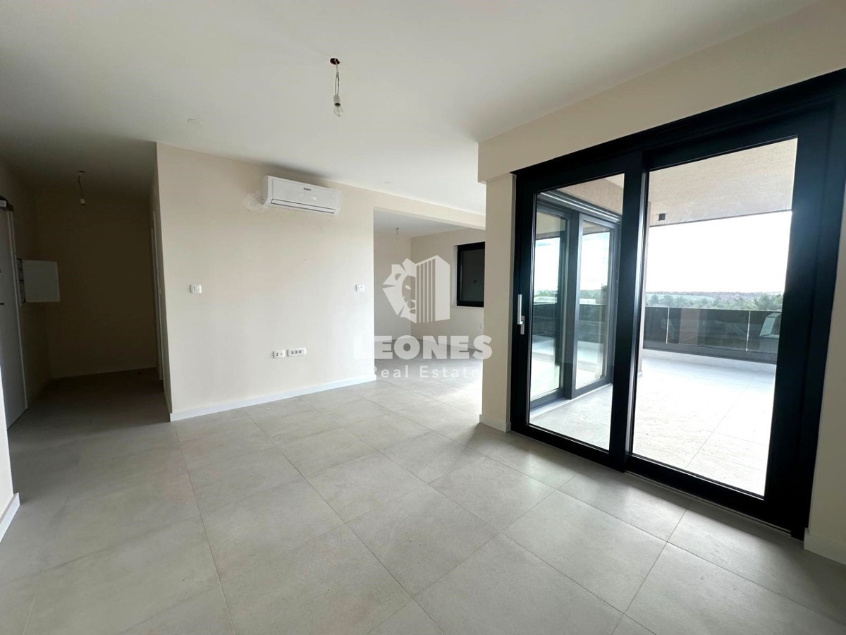 Attico con terrazza panoramica e bellissima vista mare, a soli 600 metri dal mare