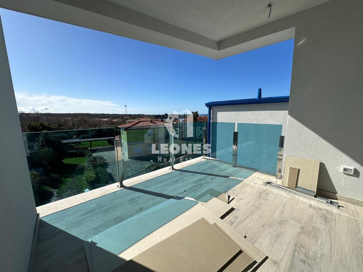Moderno appartamento al secondo piano con vista sul mare a San Lorenzo, a 200 metri dalla spiaggia