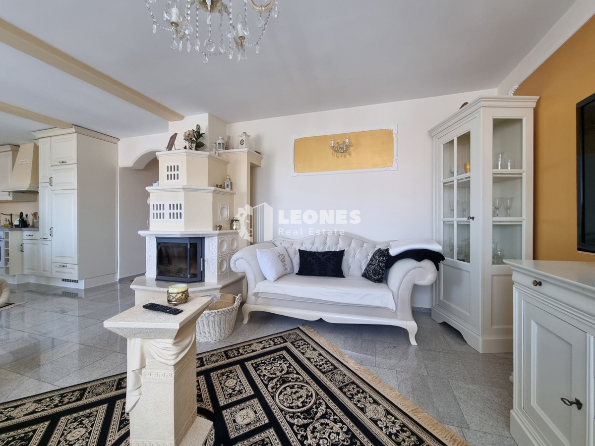 Casa spaziosa con piscina ai dintorni di Umag - Umago