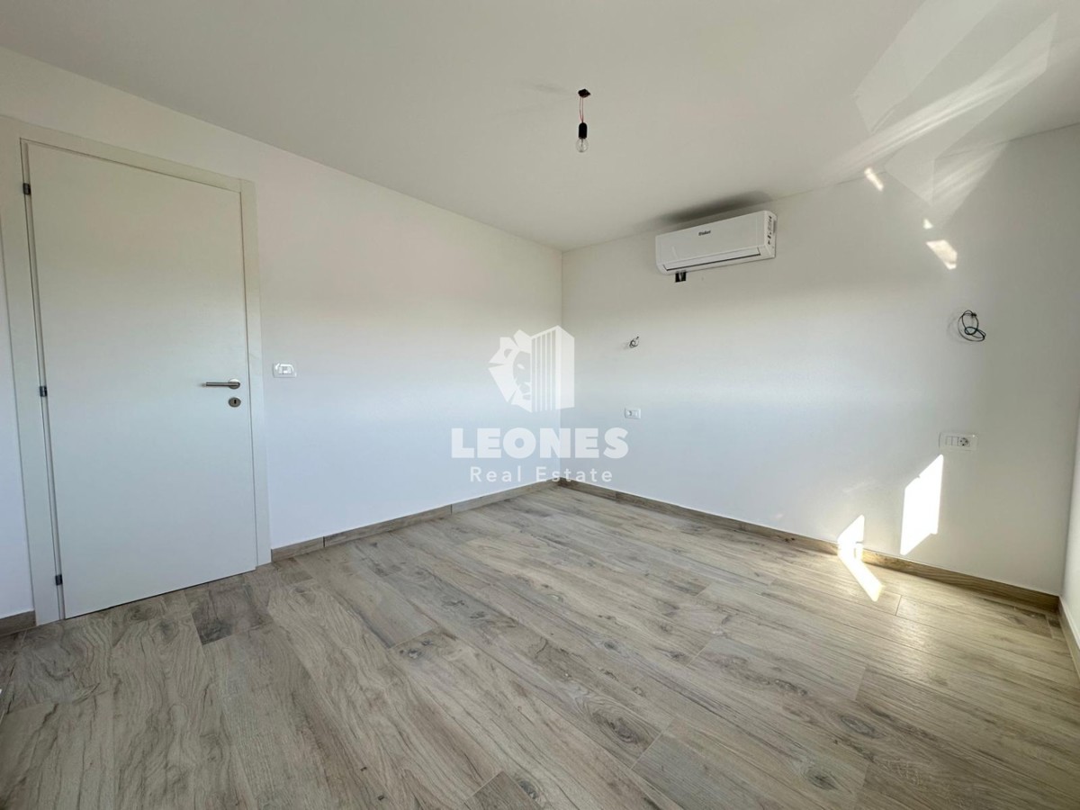 Appartamento di qualità con vista mare a Lovrečica in ottima posizione