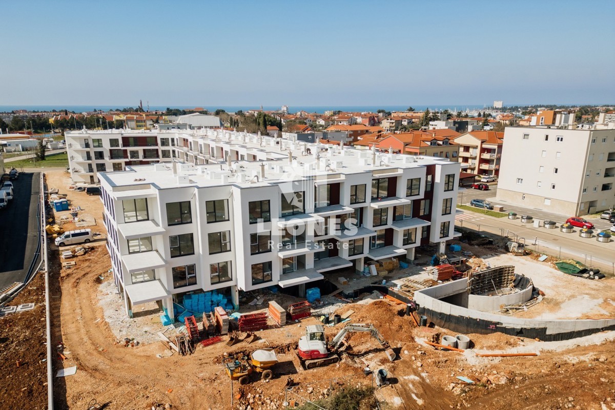 Appartamento al piano terra con giardino vicino a tutti i servizi a Umag - Umago