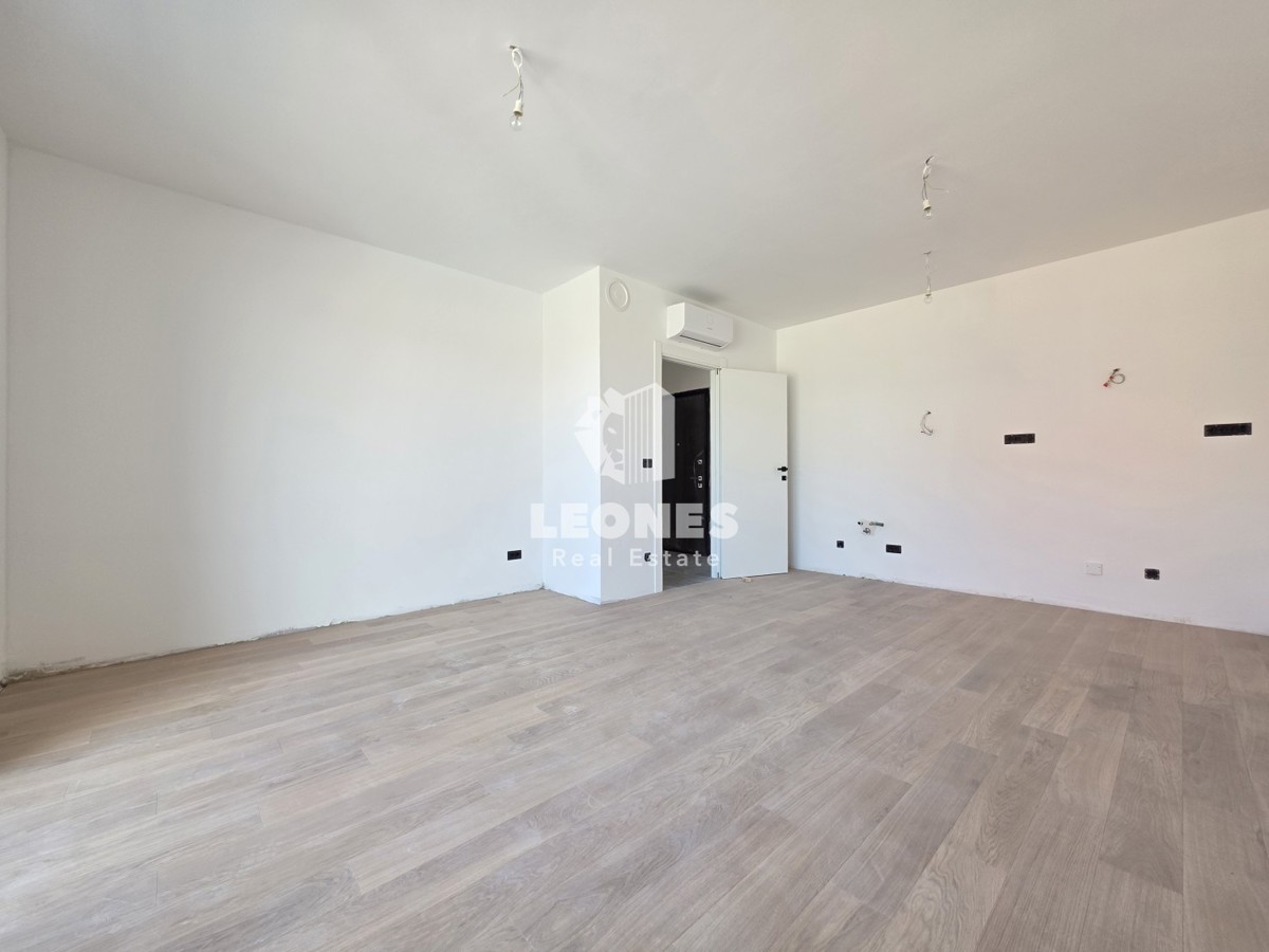 Appartamento di qualità al primo piano in un nuovo edificio a Umag - Umago