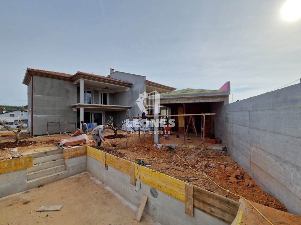 Incantevole casa con piscina nelle vicinanze di Momjan - Momiano