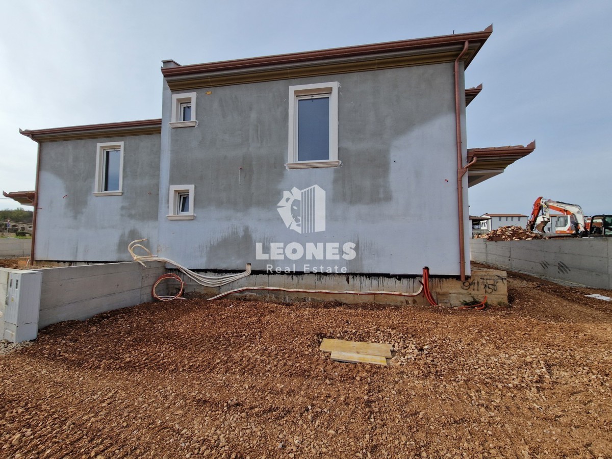 Incantevole casa con piscina nelle vicinanze di Momjan - Momiano