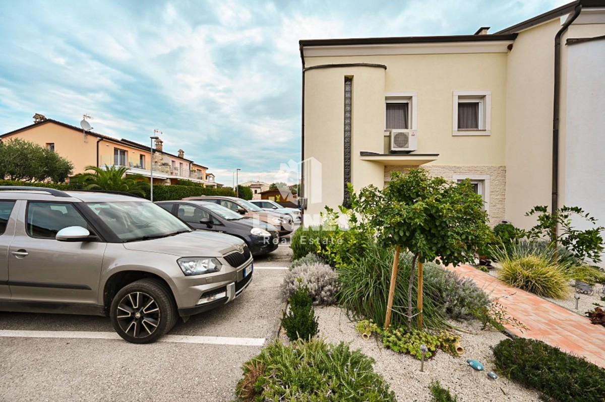 Una casa con cortile in un'ottima posizione a Cittanova